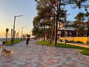 Ospiti di Kobuleti 728 con animali domestici