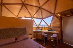 Katil atau katil-katil dalam bilik di Cactus Lodge Baja
