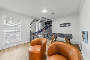 Φωτογραφία από το άλμπουμ του Ultimate Cajun Getaway King Beds Arcade Patio Lux σε Lafayette