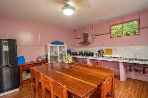 Kuchyň nebo kuchyňský kout v ubytování Ana-as Apartelle (GGL)
