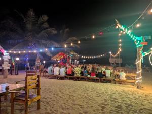 Fotografie z fotogalerie ubytování Happy Beach hotel nilaveli v destinaci Nilaveli