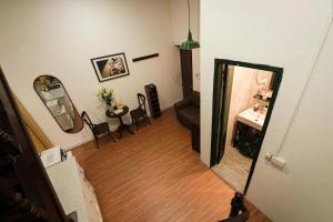 TV a/nebo společenská místnost v ubytování Dusk House