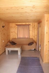 Una cama o camas en una habitación de Katie in Tianeti