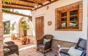 Χώρος καθιστικού στο Gorgeous Home In Algodonales +19 φωτογραφίες