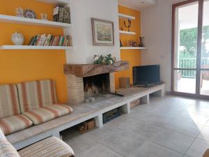 Μια τηλεόραση ή/και κέντρο ψυχαγωγίας στο CountryShore +26 φωτογραφίες