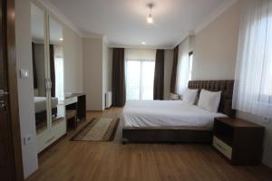A room at Guzel Evler Family Resort