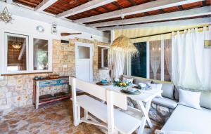 Fotografia z galérie ubytovania Two-Bedroom Apartment In Ivan Dolac v destinácii Ivan Dolac