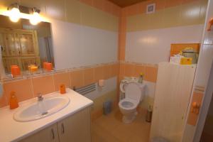 Kúpeľňa v ubytovaní Orange House