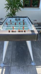 Stolní tenis v ubytování Theresiengarten nebo okolí
