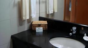 Koupelna v ubytování Culture Plaza Hotel + 71 fotografií