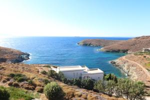 Gallery image of Aqua Dream Villa in Vourkarion