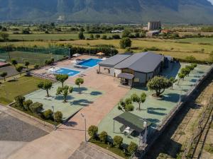 an overhead view of a building with a pool at LOTOS Families Apartments 2 in Konitsa