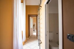 Ένα μπάνιο στο Eleganza e comfort nel cuore di Torino a due passi da Porta Nuova e dal Museo Egizio +20 φωτογραφίες