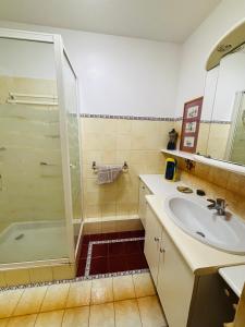 Ένα μπάνιο στο T2 Menton - Garage - Proche centre ville & mer +21 φωτογραφίες