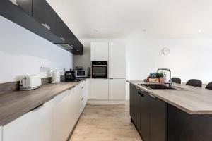 Afbeelding uit fotogalerij van Portrush Family Stay By The Beach  +30 foto's