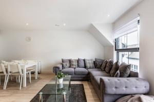 Afbeelding uit fotogalerij van Portrush Family Stay By The Beach 