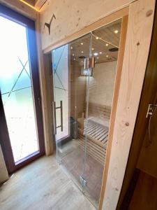 Koupelna v ubytování Capsule Bobble Mons Centre - Jacuzzi - Sauna - Netflix