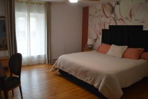 Posteľ alebo postele v izbe v ubytovaní Chambre d'hôtes LE FLACON DE LA VERROUILLE