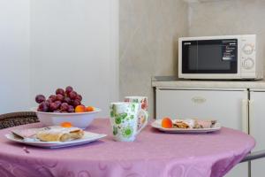Utensilios para hacer té y café en Apartments Milić