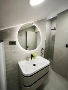 Et badeværelse på Top Apartments & Studios Marina View