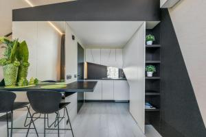 Kuchyňa alebo kuchynka v ubytovaní KODA LOFT - Urlaub im Tiny House Bodensee