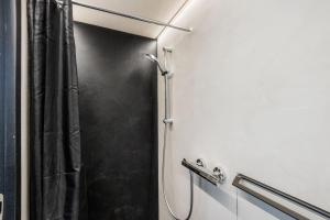 Kúpeľňa v ubytovaní KODA LOFT - Urlaub im Tiny House Bodensee
