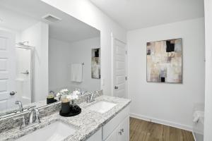 Ένα μπάνιο στο Discovery Point Getaway townhouse +17 φωτογραφίες