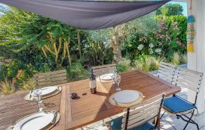 En have udenfor Superbe Maison Avec Piscine