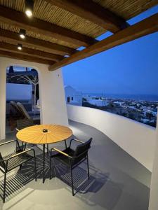 Balcone o terrazza di Solo Sole Suites Santorini