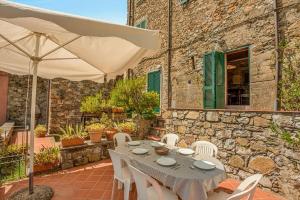 Restoran atau tempat lain untuk makan di MontiRelax In the hills of Levanto