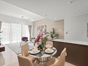 Setusvæði á Grande Essence - Elegant 1BR in Downtown