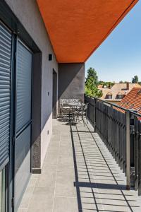 Balkón alebo terasa v ubytovaní Profi Kecó Apartman