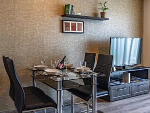 Posedenie v ubytovaní Profi Kecó Apartman