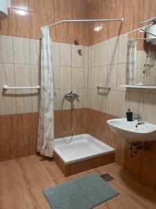 Koupelna v ubytování Apartments Maja Lopar