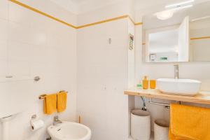 Ένα μπάνιο στο La terrazza sul mare Private parking AC Big terrace +13 φωτογραφίες