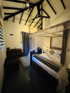 Katil atau katil-katil dalam bilik di Heavenly Hideaway