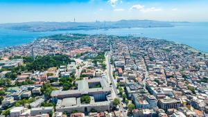 Nespecifikovaný výhled na destinaci Istanbul nebo výhled na město při pohledu z hotelu