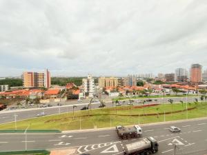 a view of a highway with a city in the background at Viva o melhor de São Luís in São Luís