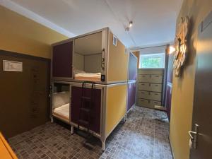 Kuchyň nebo kuchyňský kout v ubytování Sunflower Hostel Berlin