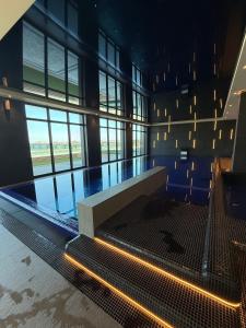 Swimmingpoolen hos eller tæt på Luksusowy apartament 431 Baltic Spa