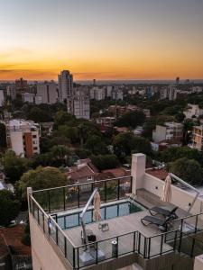 A piscina em ou perto de Divina Tower Apart Hotel