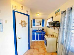 Galeriebild der Unterkunft Spacious Two-Bedroom Getaway with Balcony by the Beach in Centro Puntas