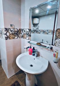 Ένα μπάνιο στο NovaLuxe Stays 1 bed Luxury apartment for families