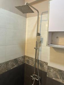 Phòng tắm tại DHA Karachi Condo Apartment