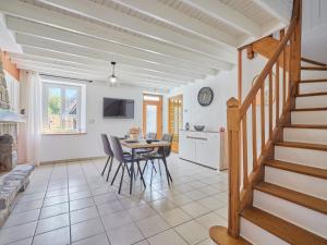Η κουζίνα ή μικρή κουζίνα στο Holiday Home Le Launay by Interhome