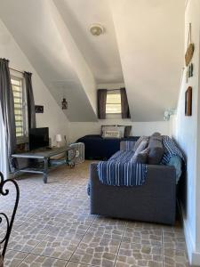 Gallery image of Oceanview One-Bedroom Apartment at Puntas Tree House in Centro Puntas +21 photos