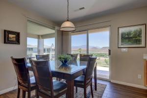 Φωτογραφία από το άλμπουμ του 510 | Mountain-View Condo at Las Palmas Resort σε Σεντ Τζορτζ