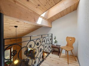 Posezení v ubytování Apartment Larice by Interhome