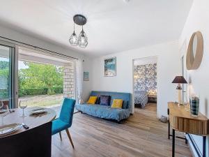 Χώρος καθιστικού στο Holiday Home L'Escale by Interhome