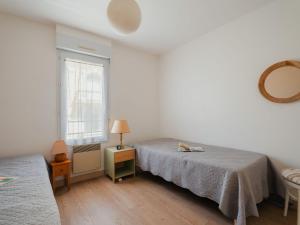 Ένα ή περισσότερα κρεβάτια σε δωμάτιο στο Apartment Le Prince Noir by Interhome +16 φωτογραφίες